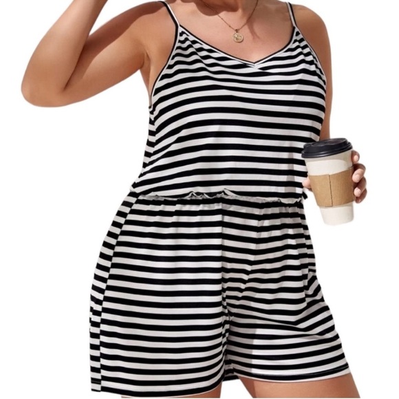 Black and White Striped Women's Dress EMERY ROSE 1X - Picture 7 of 16